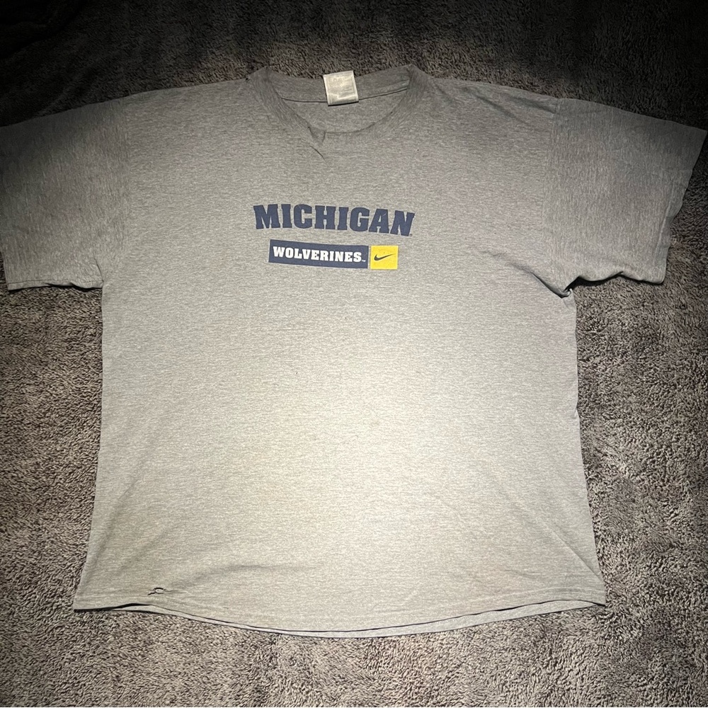 Y2K Nike Michigan tee